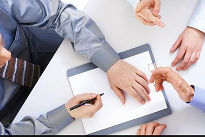 缺席判决：被告欠款未还的审理方式